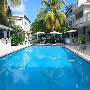 Bay Heights Escape - Unique Hotel